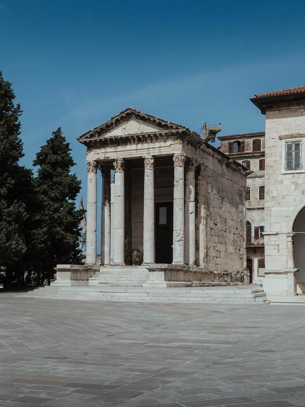 Pula